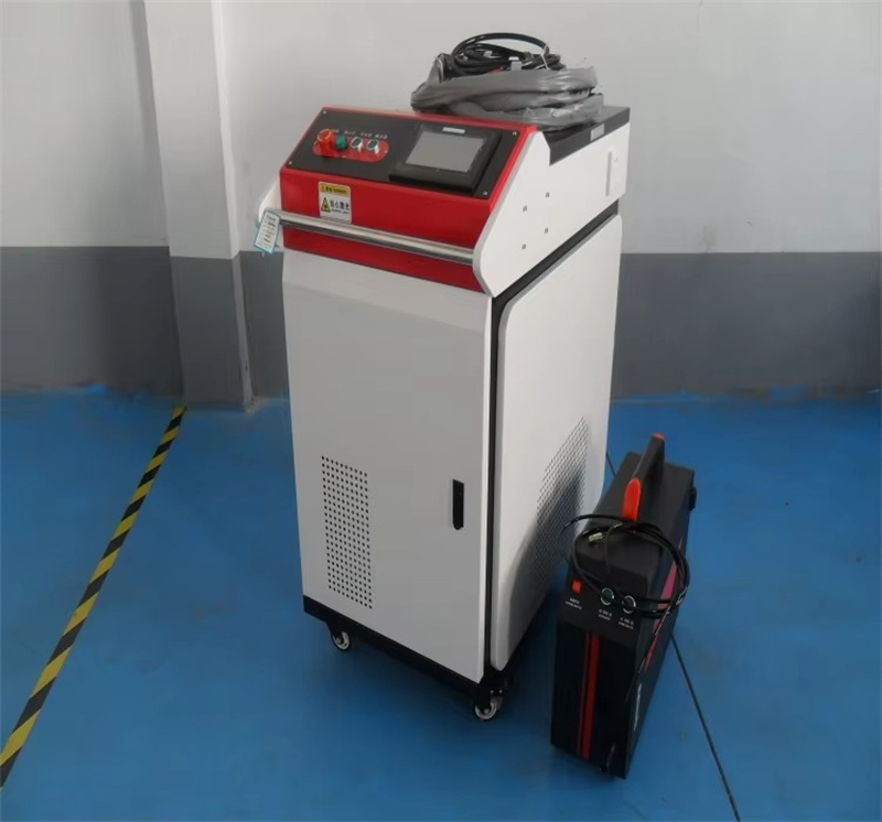 ハンドヘルド3000Wファイバーレーザー溶接機 新品 機械加 - Industrial Handheld Laser Welder のレビューと価格